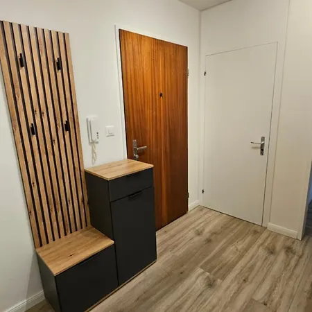 Appartement Ruhige 2-zi-wohnung Mit Garage